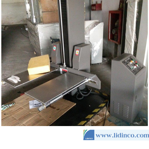 Product description Programmable Environmental Test Chamber can simulate the natural environment ,such as -70℃--150℃ temperature range environment,and 20%--98% humidity environment.so this (1)